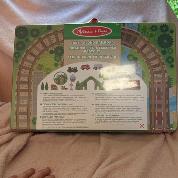 NEW Melissa & Doug Take-Along Railroad Set with Colorful Tracks - Picture 4 of 4